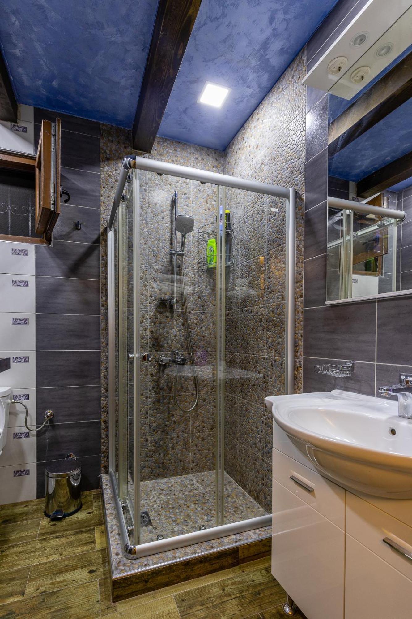 Luxury House Lotos Apartamento Golubovci Exterior foto